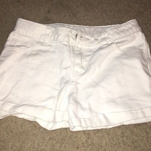 Girls size 10/12 white jean shorts.